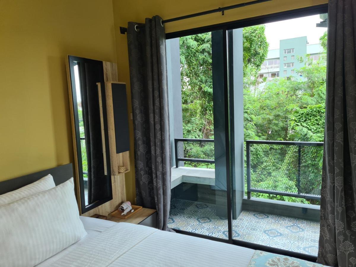 The Lantern Suites Ban Song Hong Ngoại thất bức ảnh