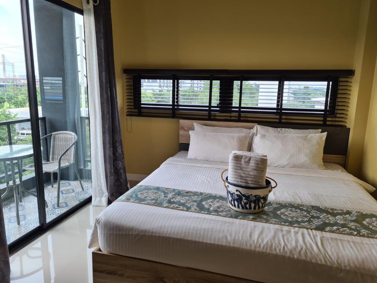 The Lantern Suites Ban Song Hong Ngoại thất bức ảnh