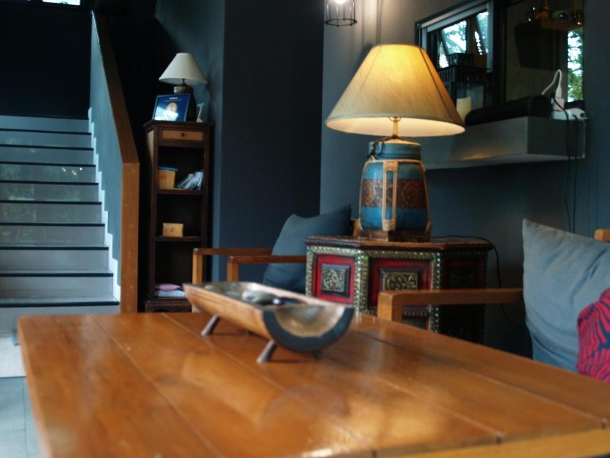 The Lantern Suites Ban Song Hong Ngoại thất bức ảnh