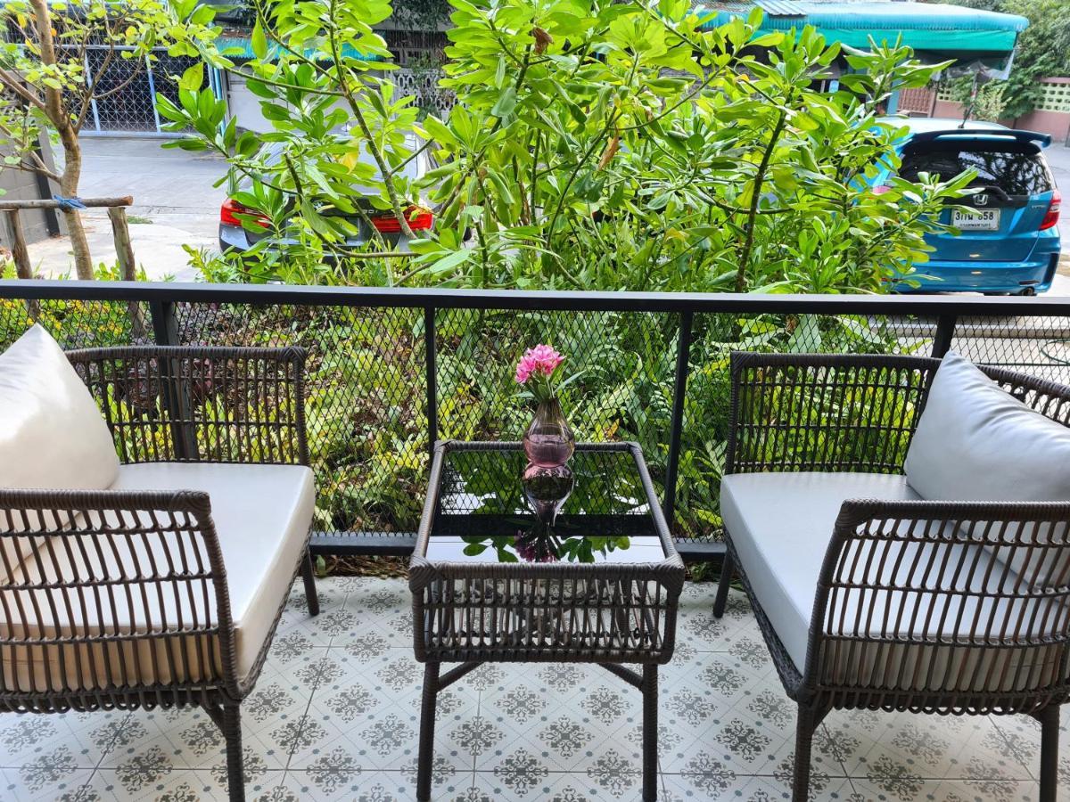 The Lantern Suites Ban Song Hong Ngoại thất bức ảnh