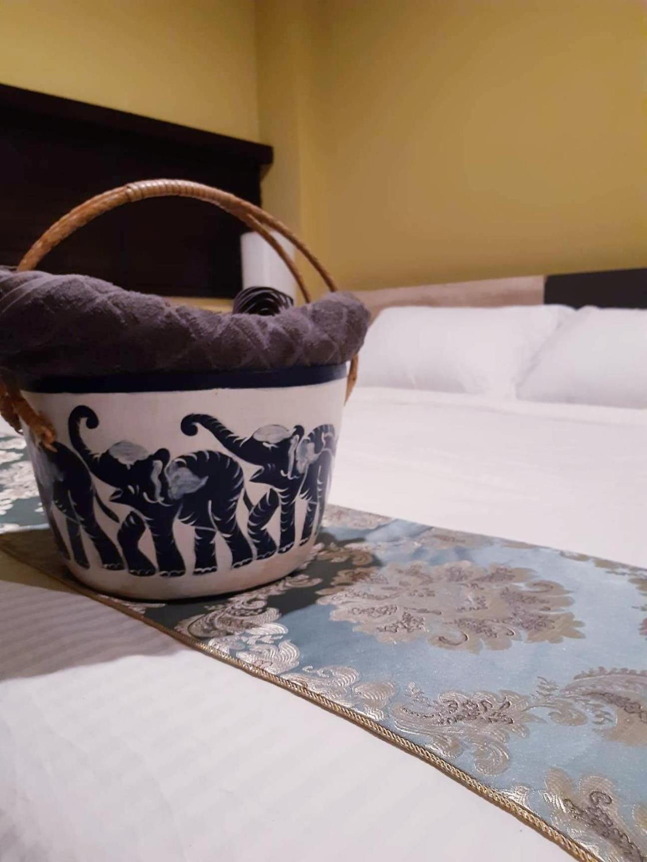 The Lantern Suites Ban Song Hong Phòng bức ảnh