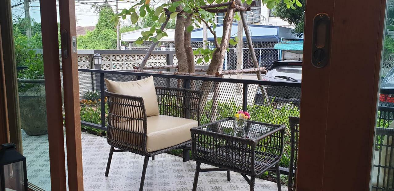 The Lantern Suites Ban Song Hong Ngoại thất bức ảnh