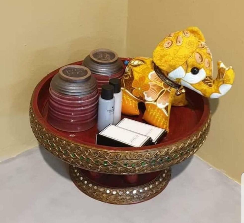 The Lantern Suites Ban Song Hong Ngoại thất bức ảnh