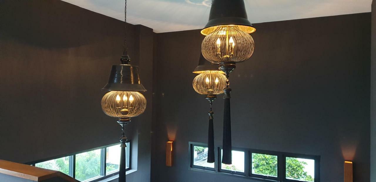 The Lantern Suites Ban Song Hong Ngoại thất bức ảnh